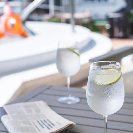 Paraiso En La Playa - Heated Pool Service